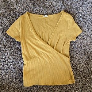 *only worn once* GARAGE yellow cut top